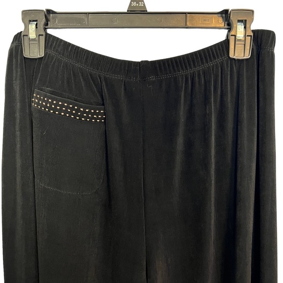 3/$30 🍂 Chicos Black Contrast Pick Stitch Natalya Pants - Picture 4 of 7